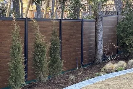 Fencetrac W_Stained Boards