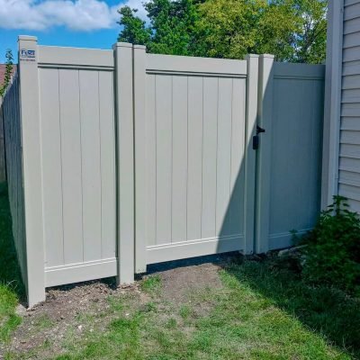 Vinyl Privacy Fence